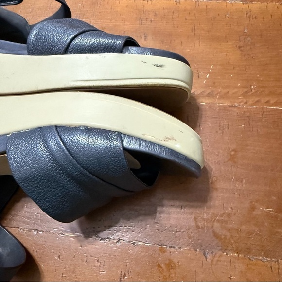 Naked Feet Black and Blue Platform Sandals with Adjustable Straps women’s 10M - Picture 5 of 12